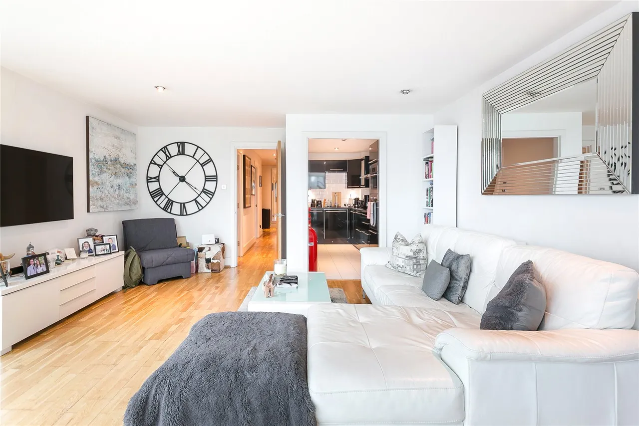 Bridge House, St George Wharf, SW8, photo 10