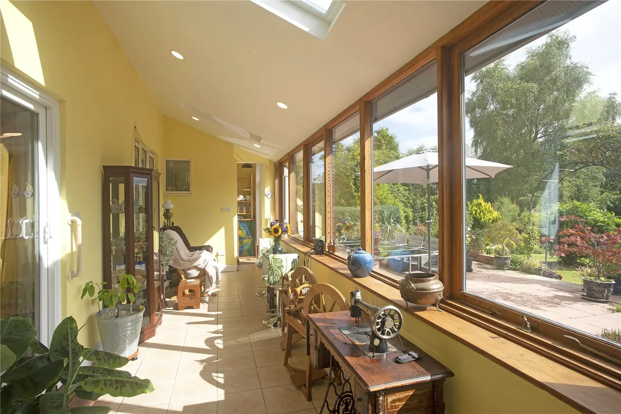 Machynlleth, Powys, photo 12