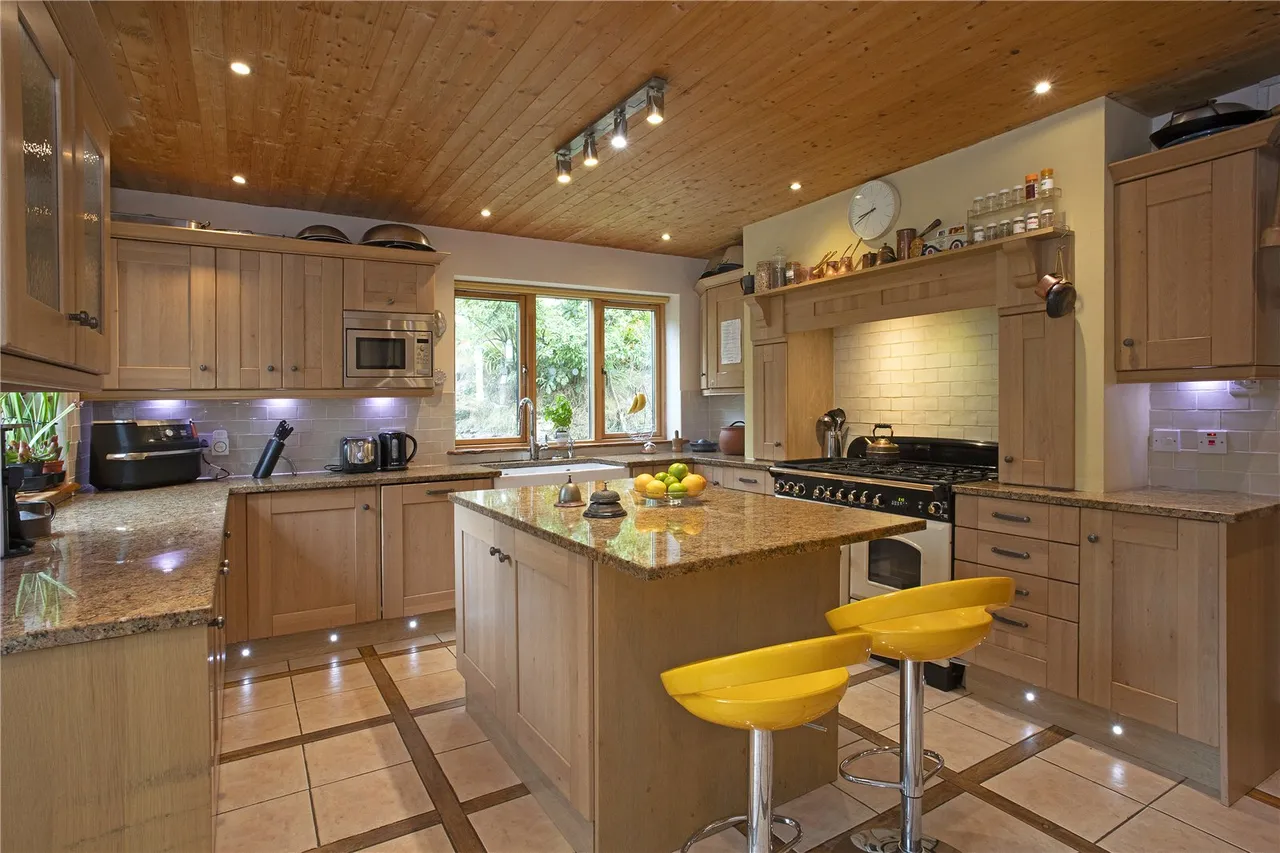 Machynlleth, Powys, photo 8