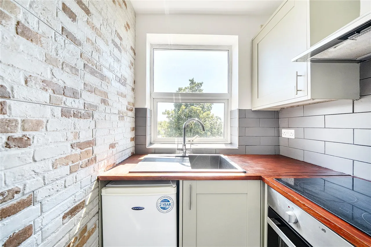 Blunt Road, South Croydon, CR2, photo 4