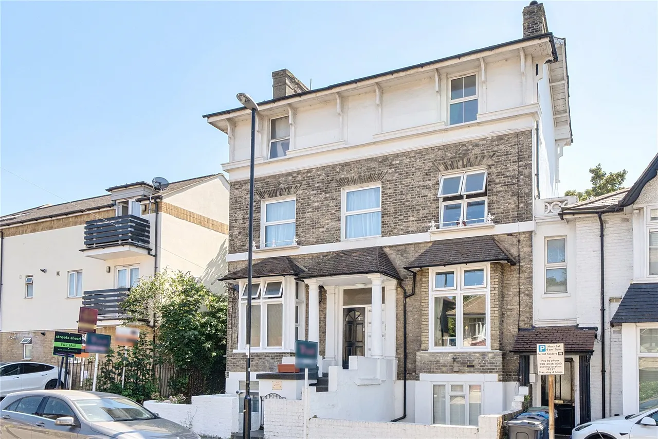 1 bed flat for sale, Blunt Road, South Croydon, CR2