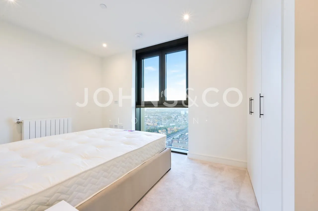 Menara Point, Twelve Trees Park, E16, photo 8