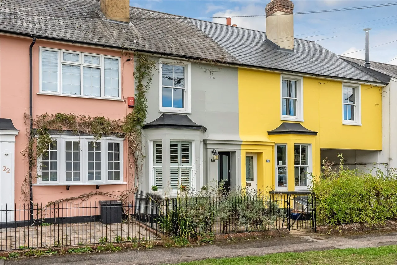 3 bed property for sale, Flanchford Road, Reigate, RH2