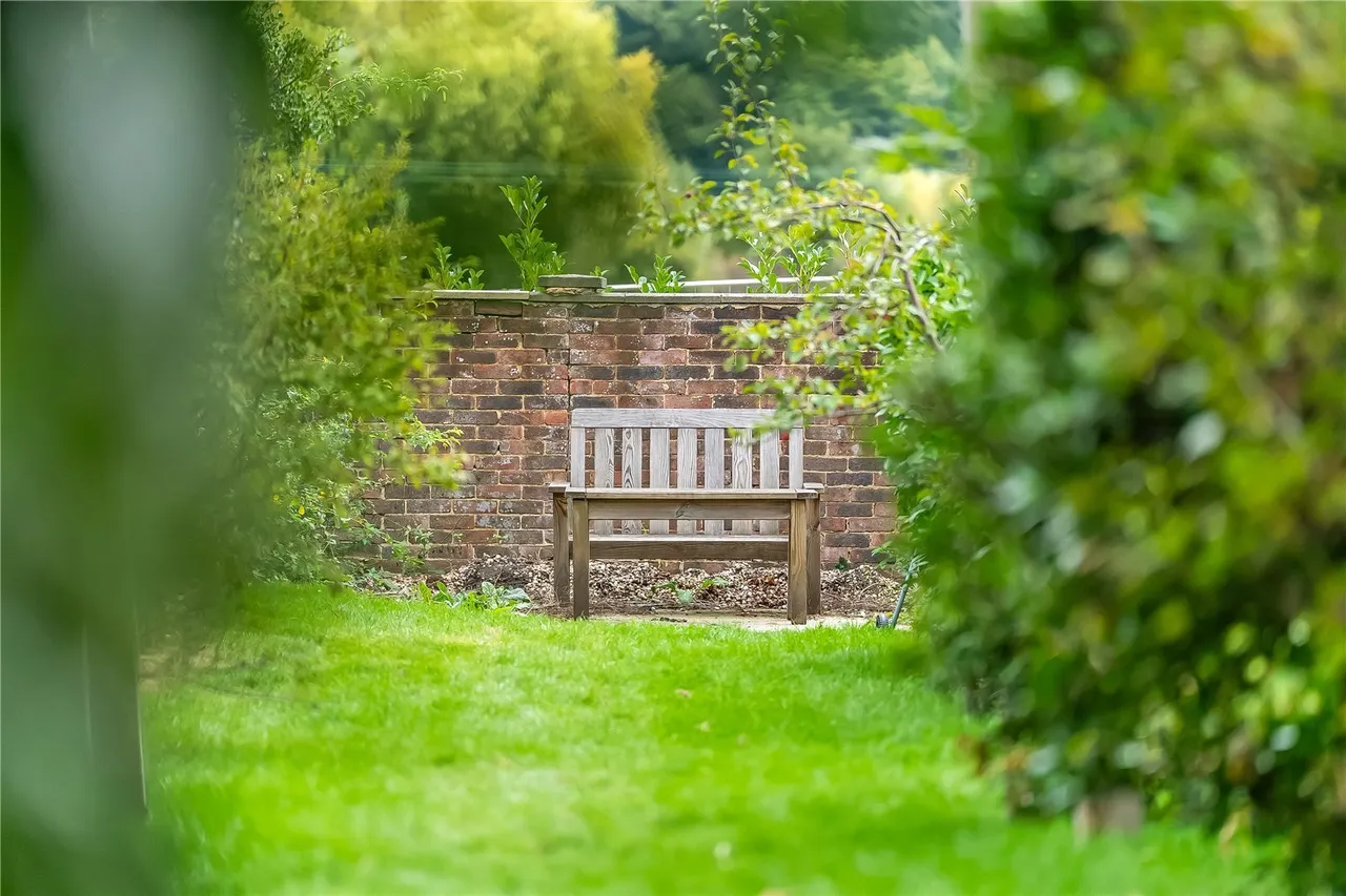 Flanchford Road, Reigate, RH2, photo 15