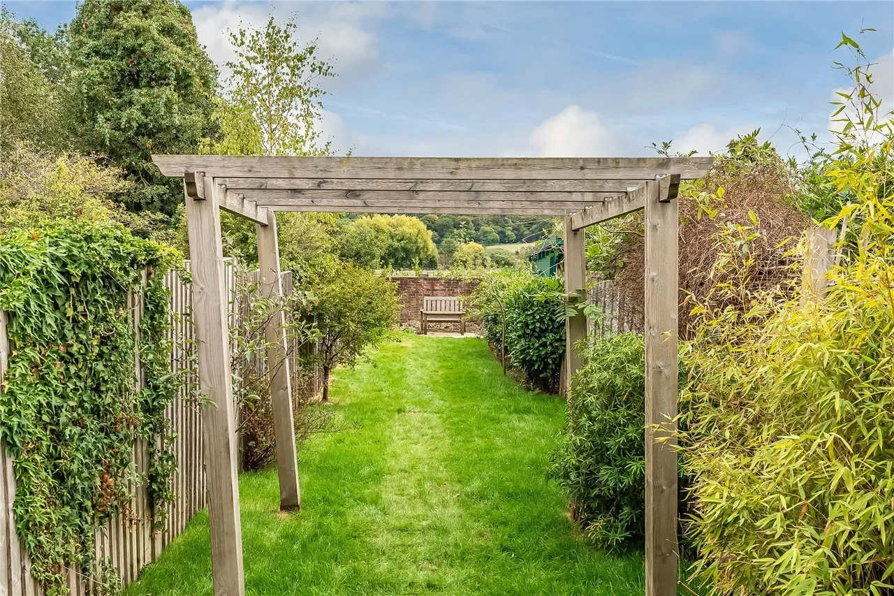 Flanchford Road, Reigate, RH2, photo 4