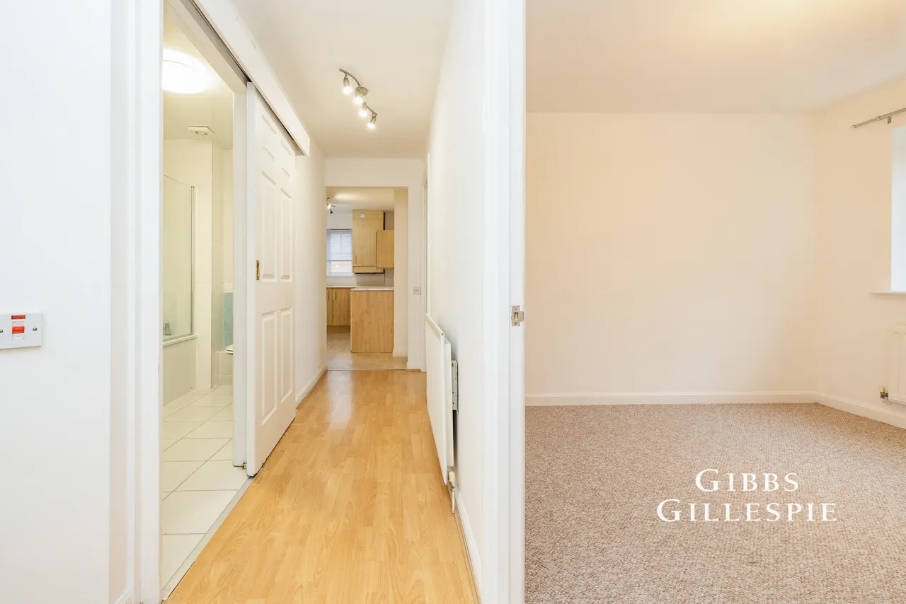 Firethorn Close, Edgware Fees Apply, HA8, photo 5