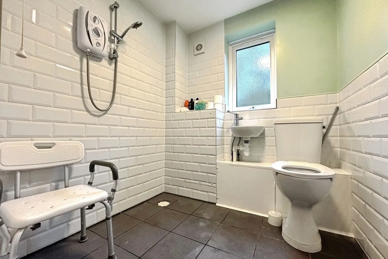 Berry Court, Hook, Hampshire, RG27 9JZ, photo 7