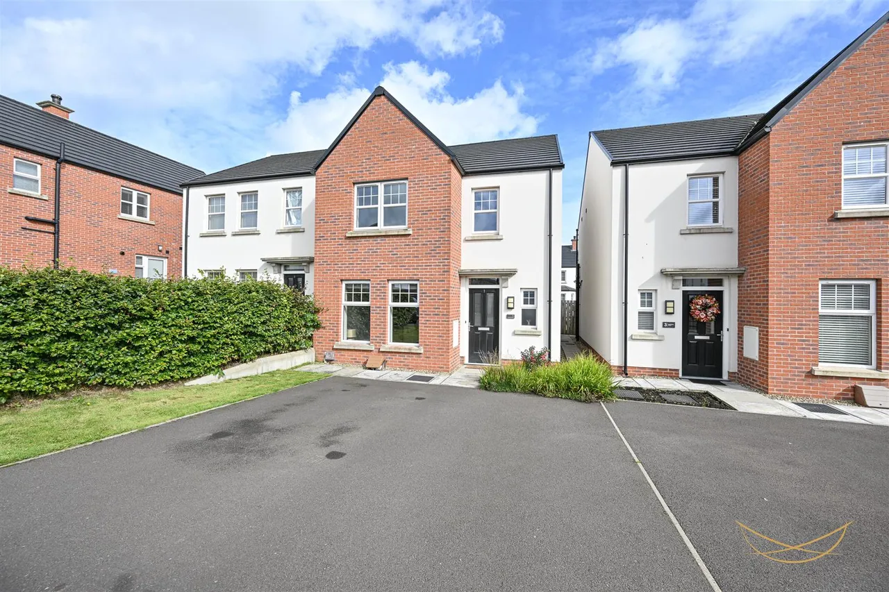 3 bed house for sale, Rushfield Walk, Ballyclare, BT39