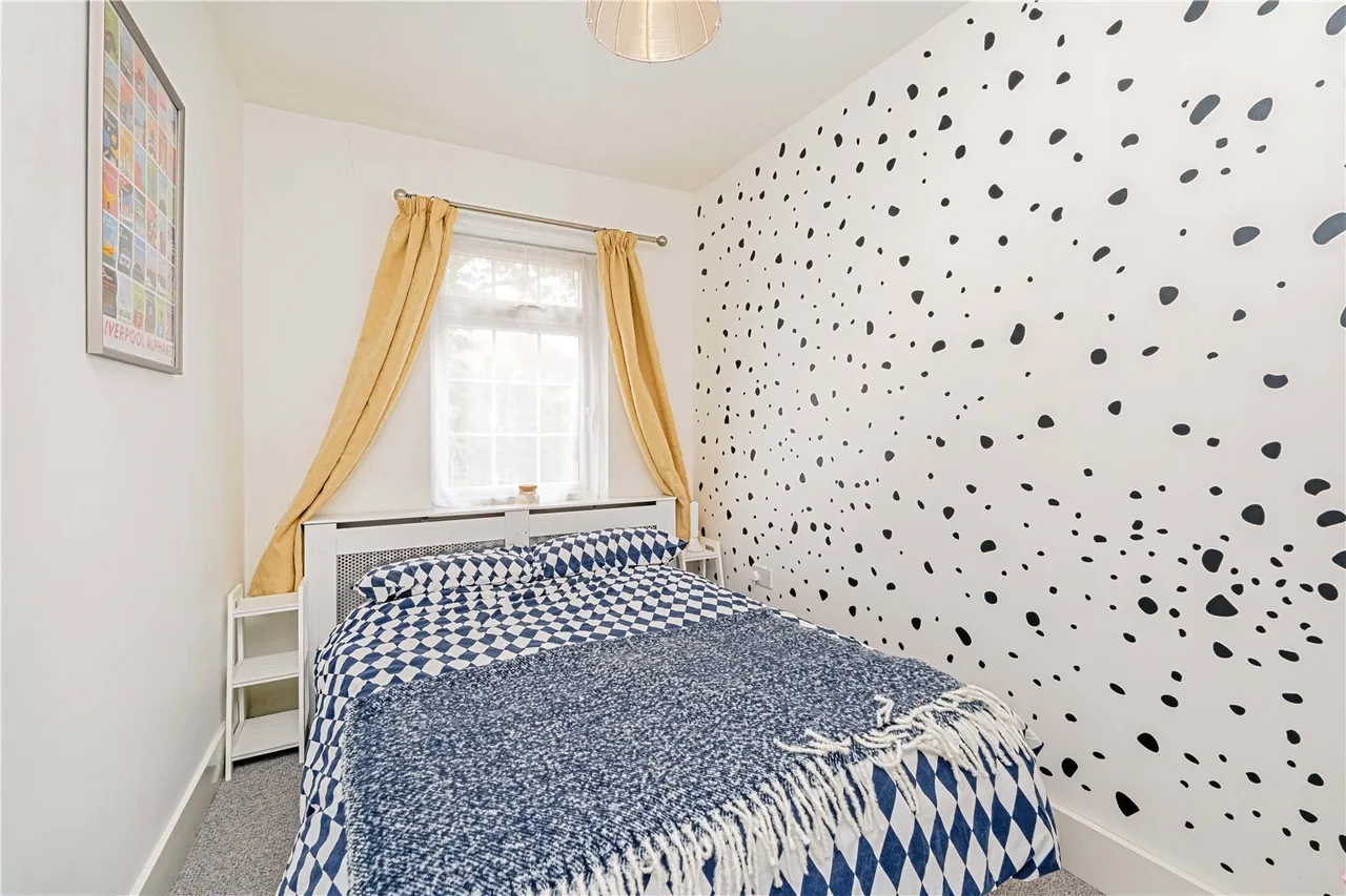 Broad Lane, Hampton, TW12 3BX, photo 9