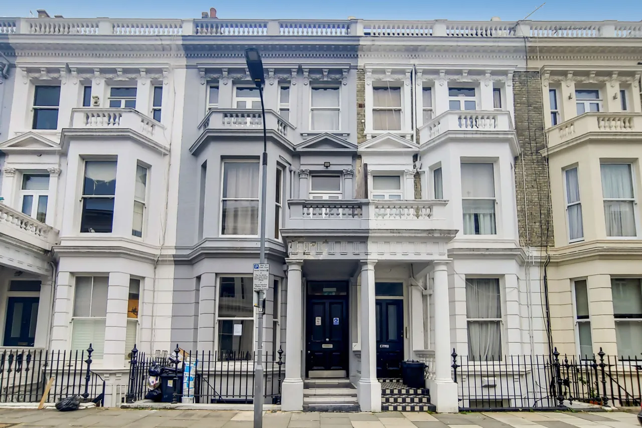 flat to rent — Flat 6, 26 Fairholme Road, London