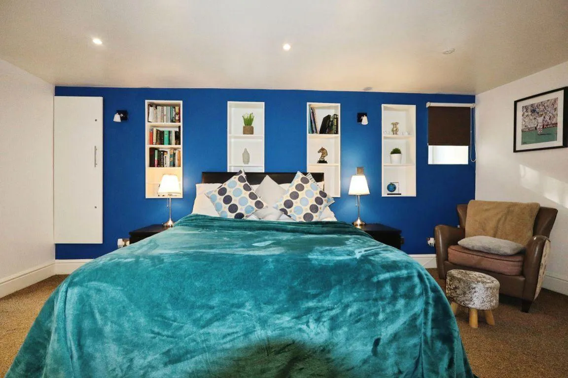 Brunswick Street, S10, photo 8