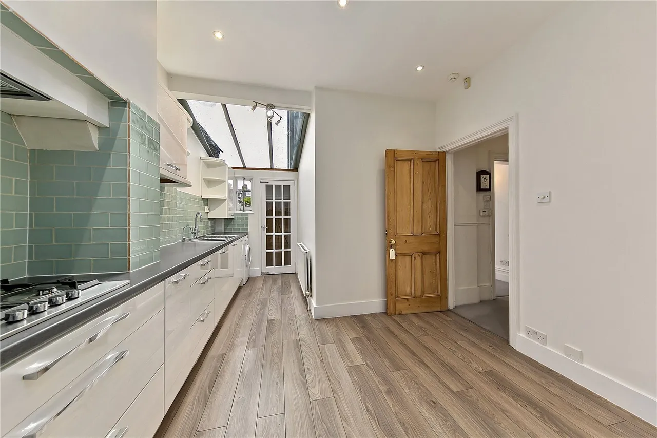 Kingston Lane, Teddington, TW11, photo 4