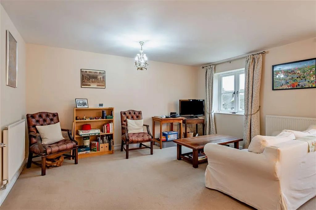 Riverside Place, Stamford, PE9, photo 7