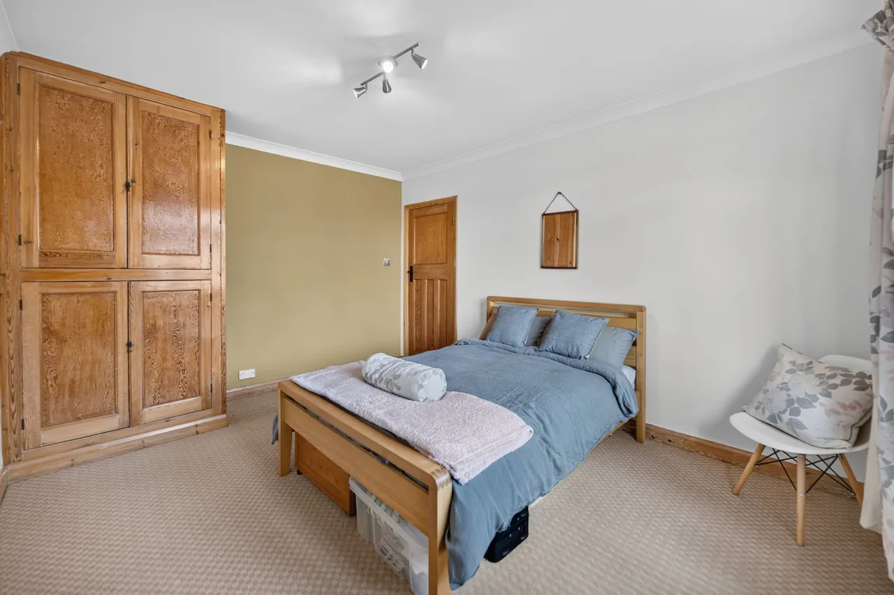 Westwood Avenue, March, PE15, photo 38
