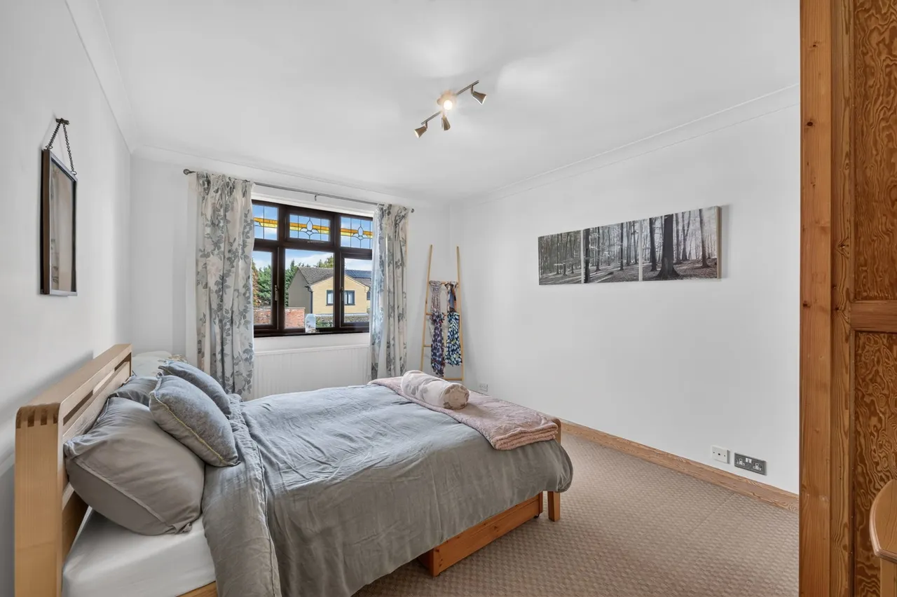 Westwood Avenue, March, PE15, photo 36