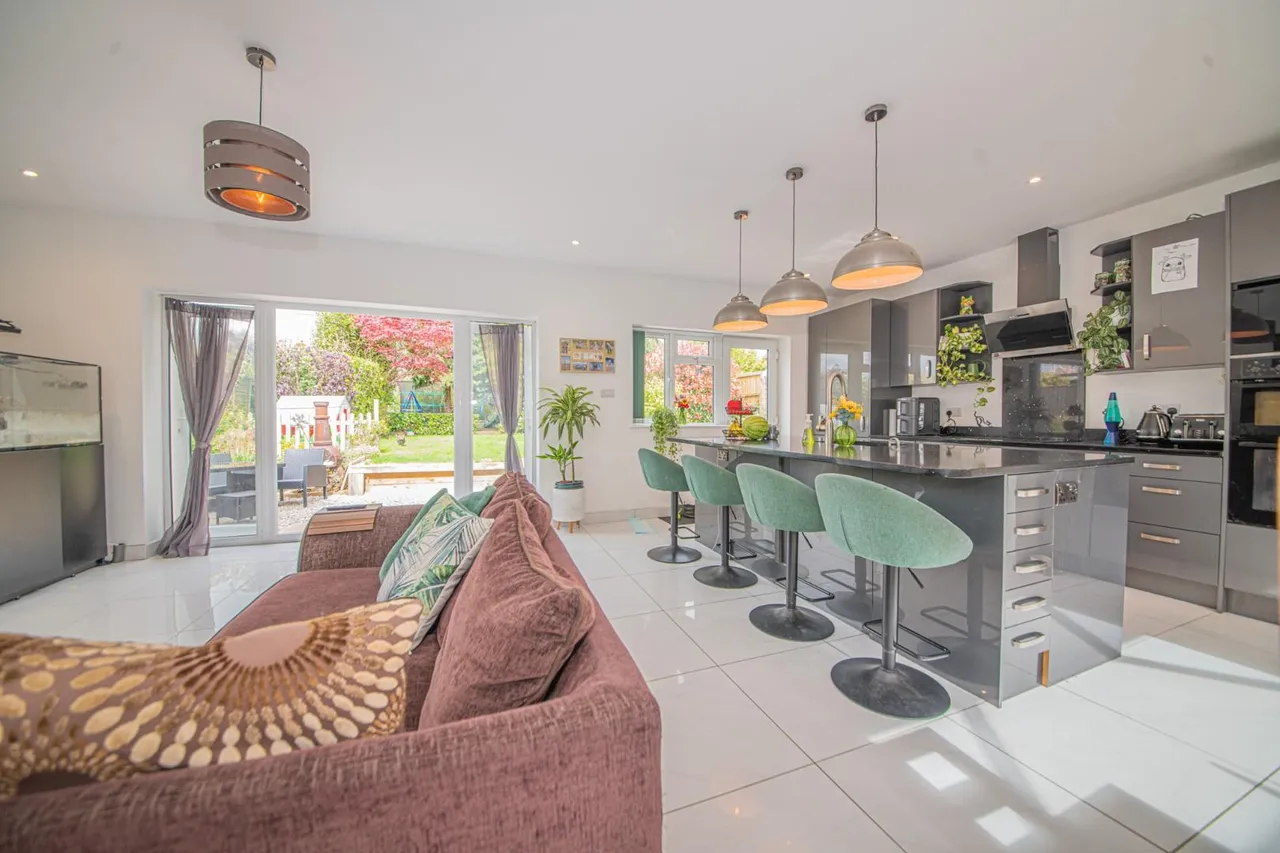 Oakgrove Road, Bishopstoke, Eastleigh, SO50 6LL, photo 10