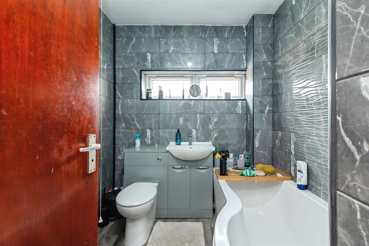 Soudan Drive, Nottingham, NG2, photo 9