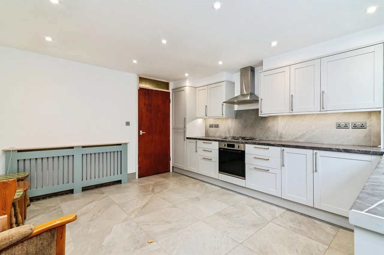 Soudan Drive, Nottingham, NG2, photo 5