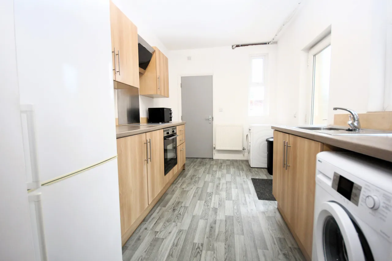 Shelley Road, Preston, Lancashire, PR2 2DB, photo 2