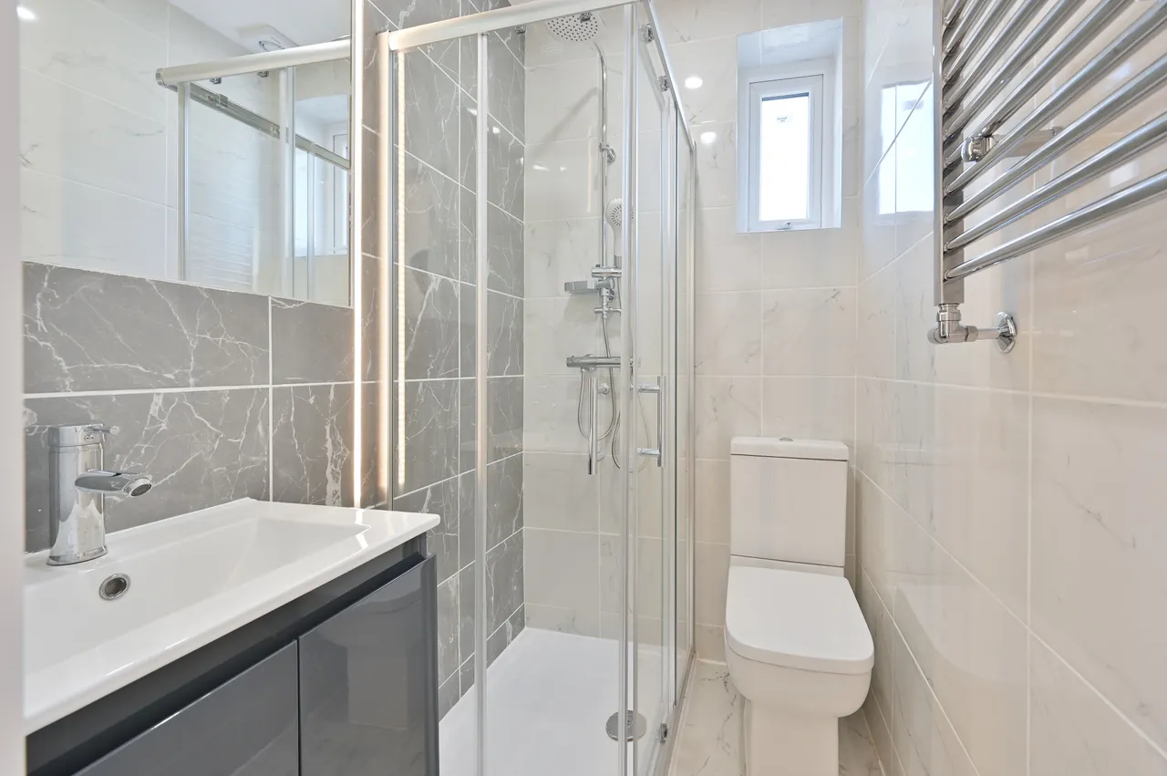 Flat 2, 78 Welldon Crescent, Harrow, photo 9
