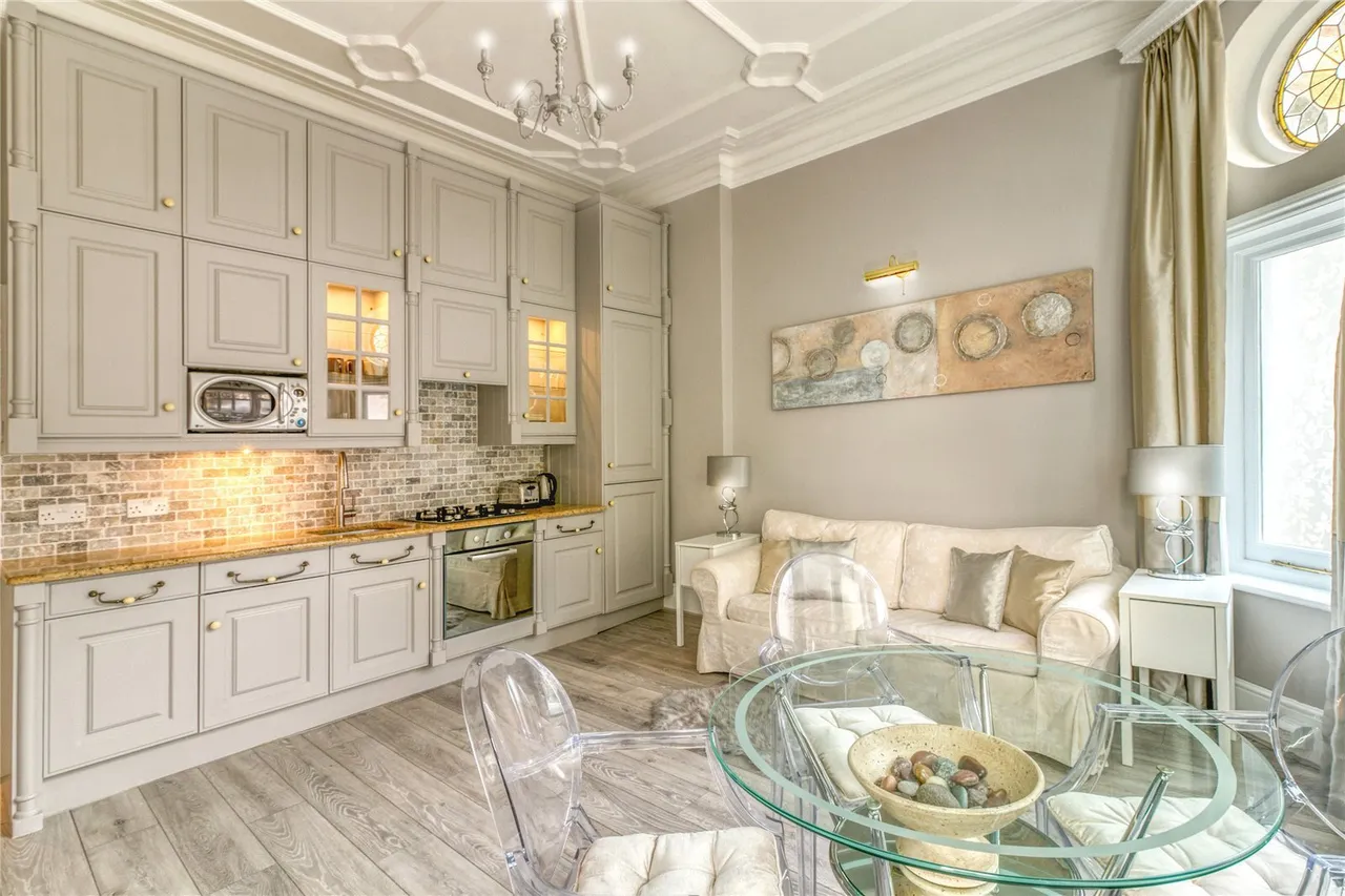 Frognal, Hampstead, NW3, photo 2