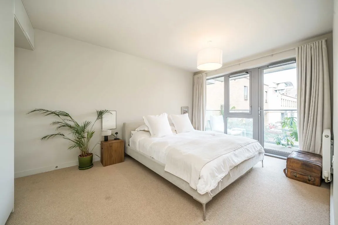 Chatfield Road, SW11, photo 7