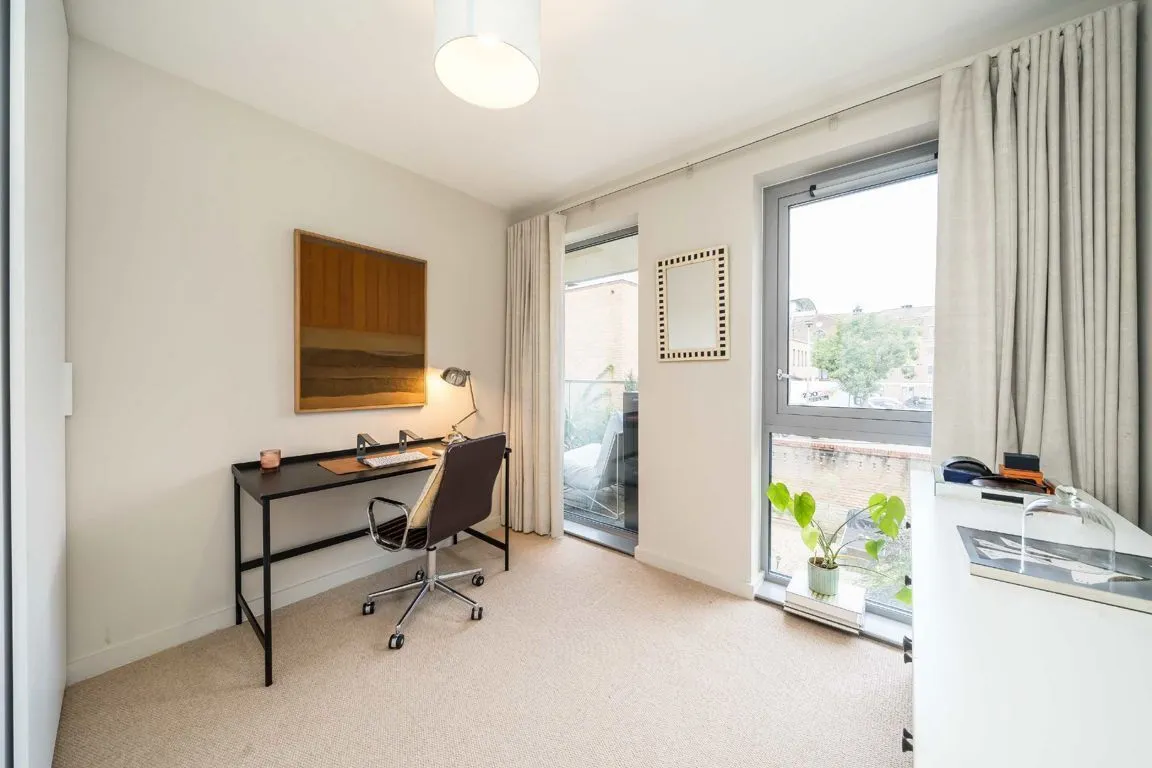 Chatfield Road, SW11, photo 5