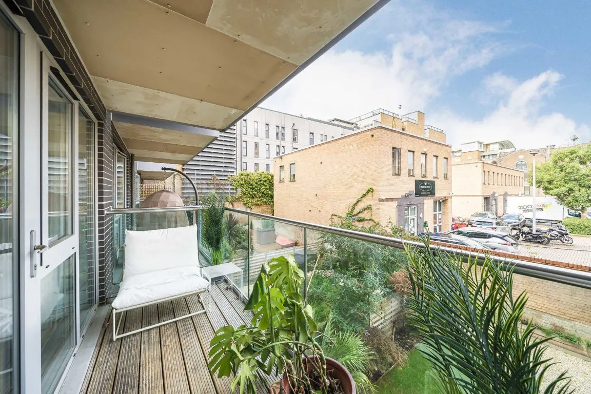 Chatfield Road, SW11, photo 4