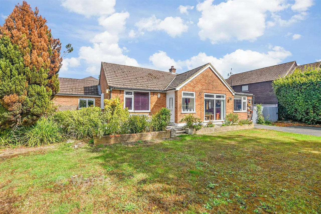 Limes Close, Tenterden, TN30, photo 2