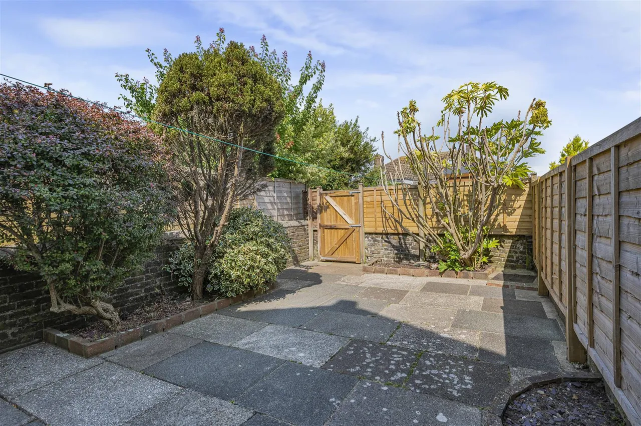 Evelyn Avenue, Newhaven, photo 25