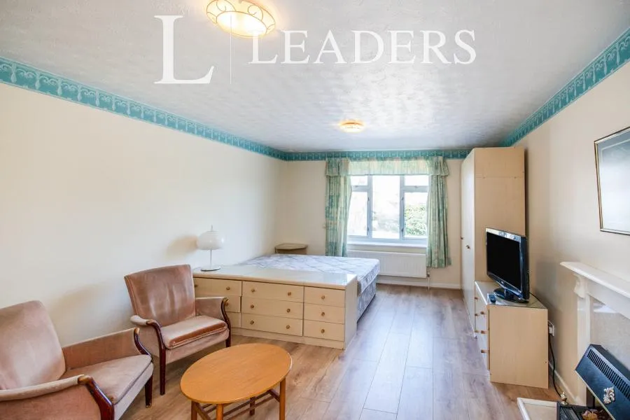Grange Road, Bournemouth, BH6, photo 2