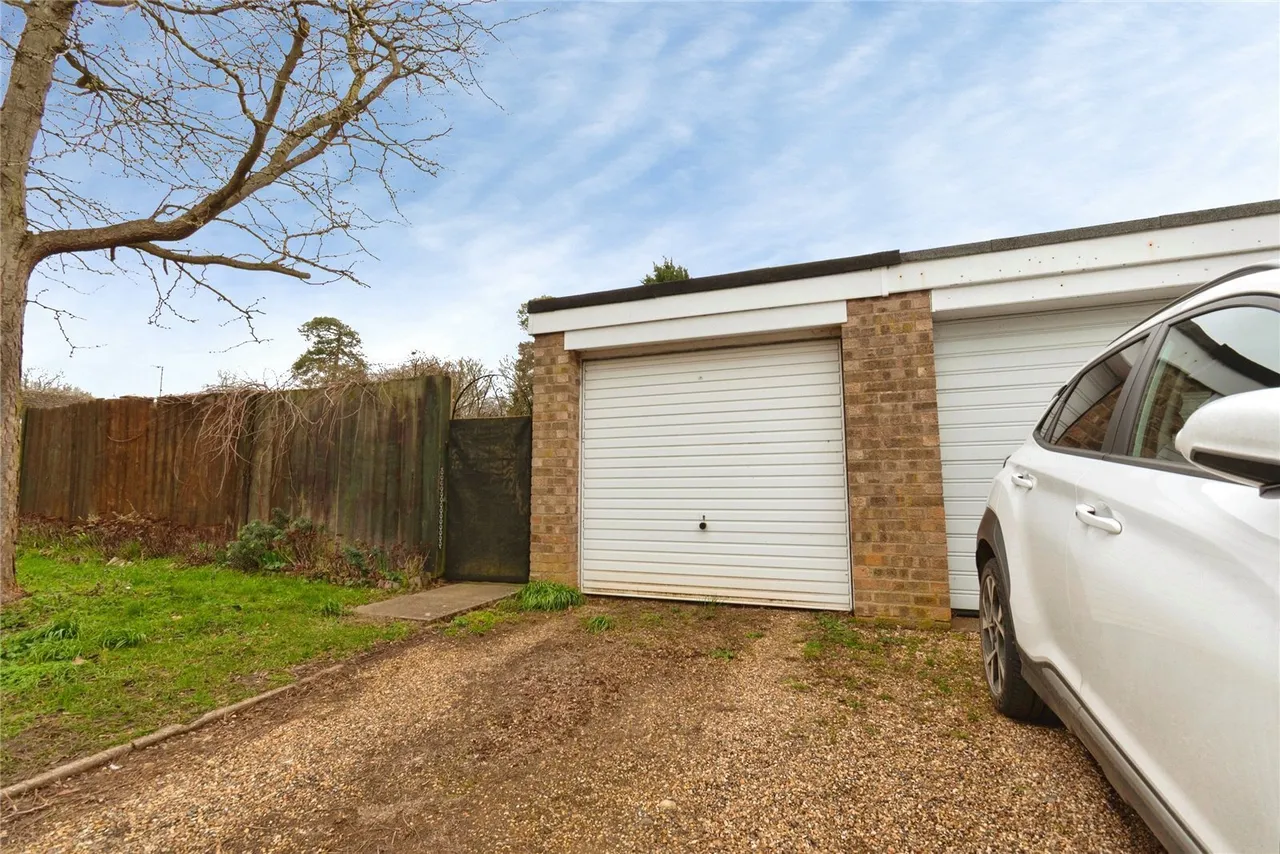 Cavendish Close, Thurston, Bury St. Edmunds, Suffolk, IP31, photo 15