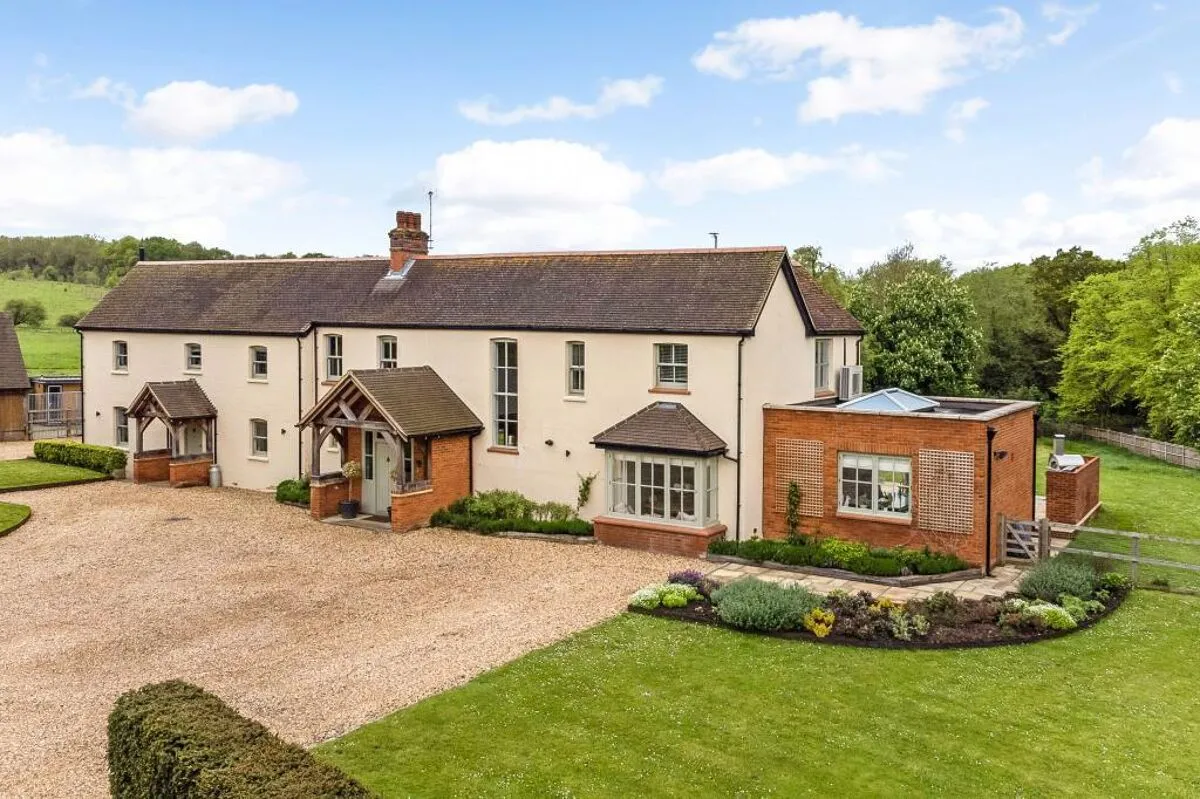 5 bed house for sale, Sulhamstead Road, Burghfield, RG30