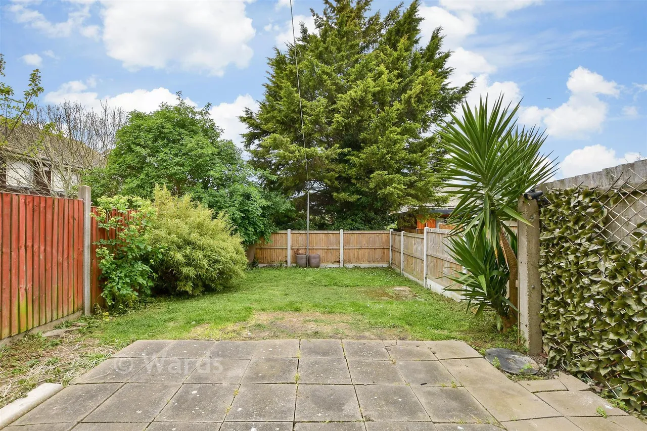 Balcomb Crescent, Margate, CT9, photo 2