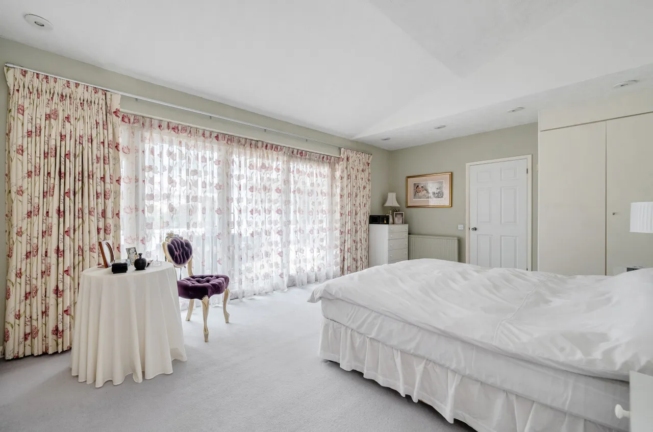 Oriel Hill, Camberley, Surrey, GU15 2JW, photo 22