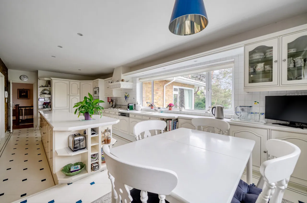 Oriel Hill, Camberley, Surrey, GU15 2JW, photo 7