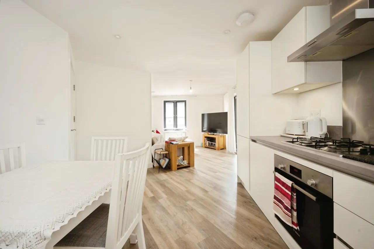 Linden Road, Bedford, Bedfordshire, MK40, photo 14