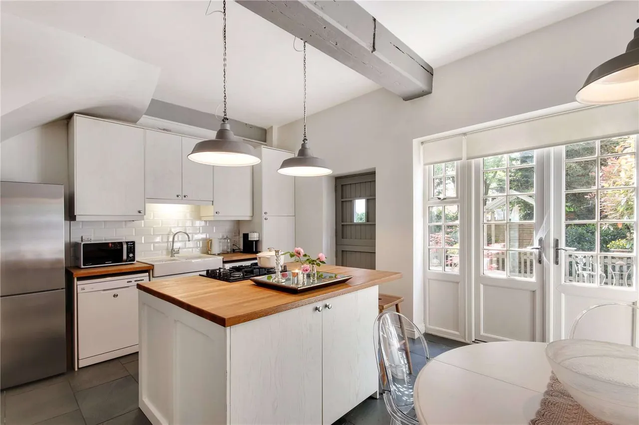 Chipstead Lane, Sevenoaks, Kent, TN13 2RF, photo 2