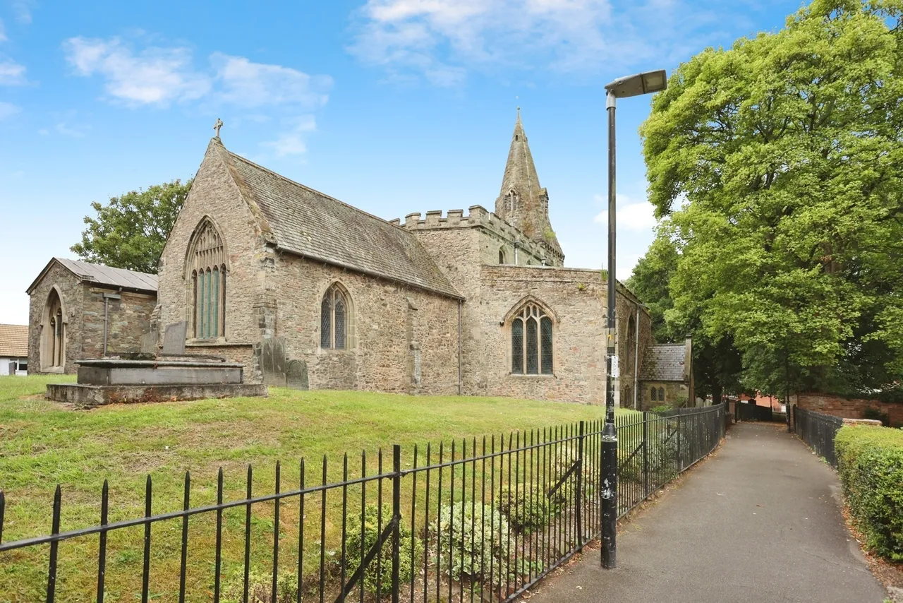 Church Side, Shepshed, LE12, photo 16