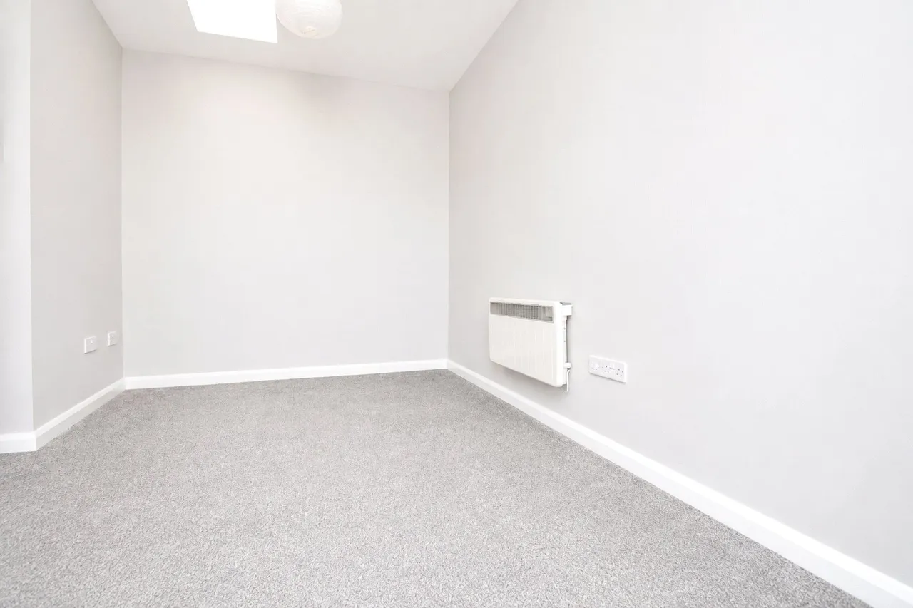 Lynchford Road, Farnborough, Hampshire, GU14 6HD, photo 8