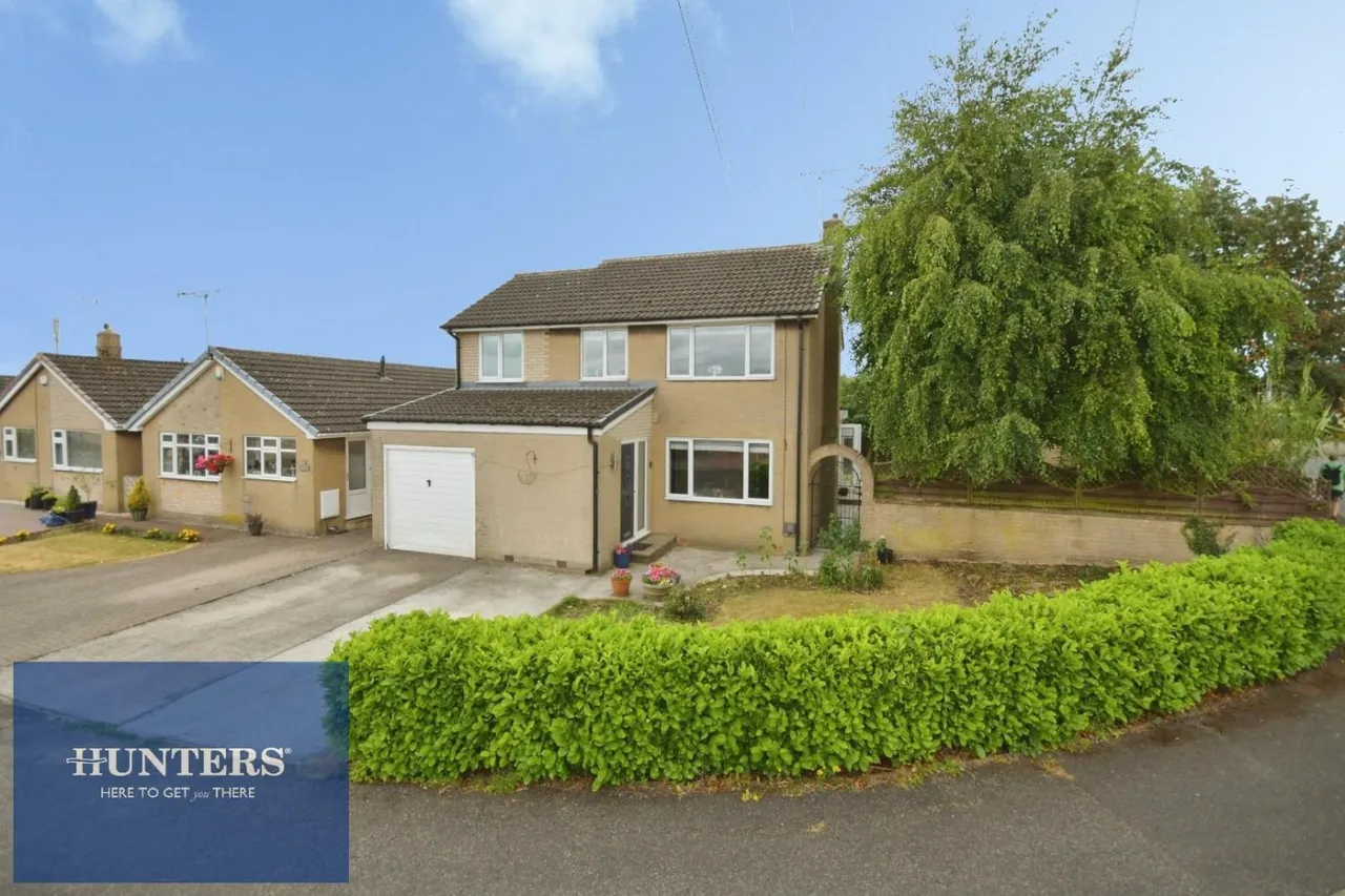 4 bed house for sale, Romeley Crescent, Clowne, S43