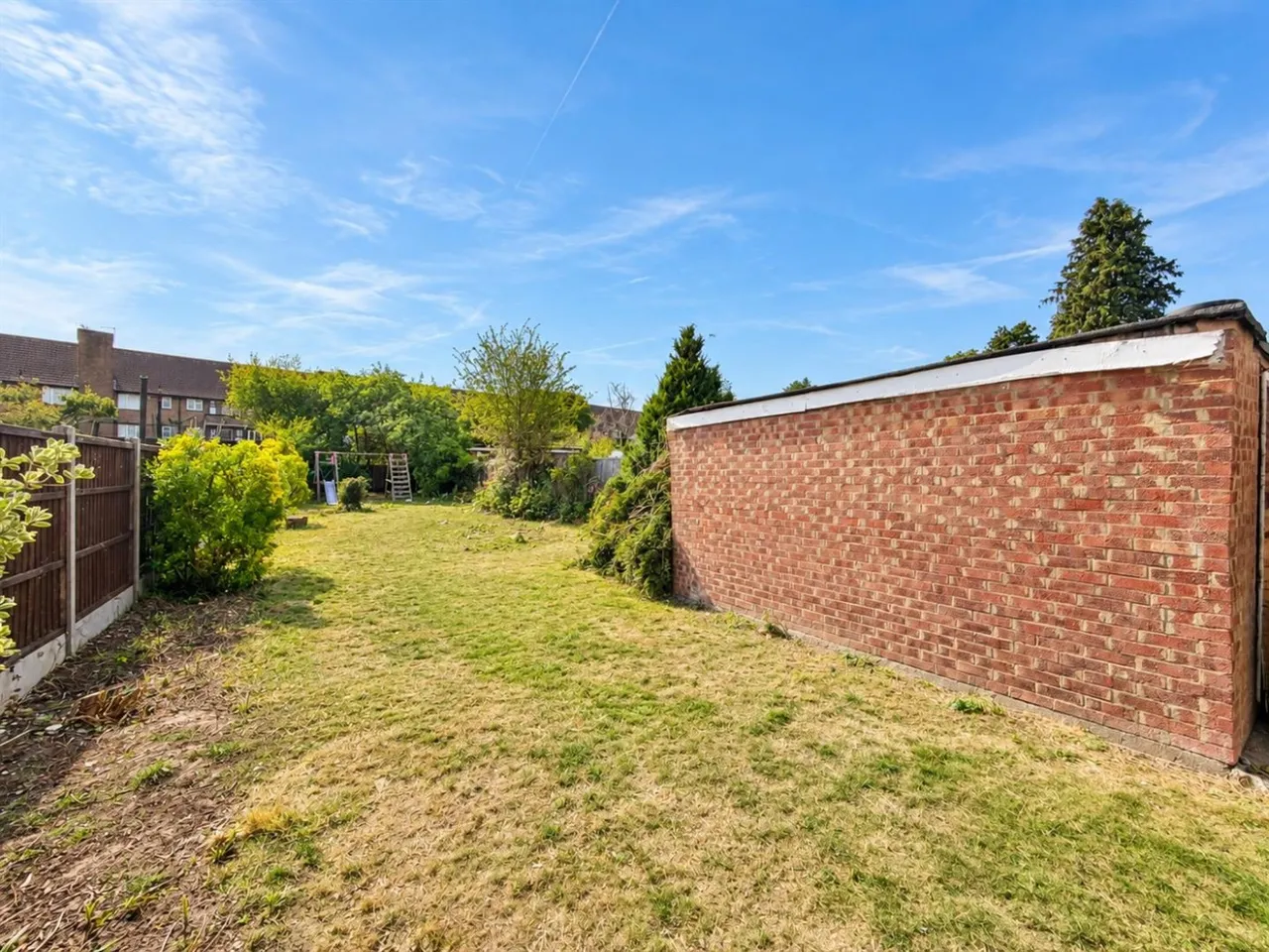 Semi-Detached To LetShelley Crescent, Hounslow, TW5, photo 12