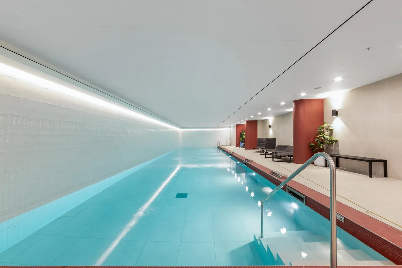 Ellipse House, Custom House, E16, photo 8