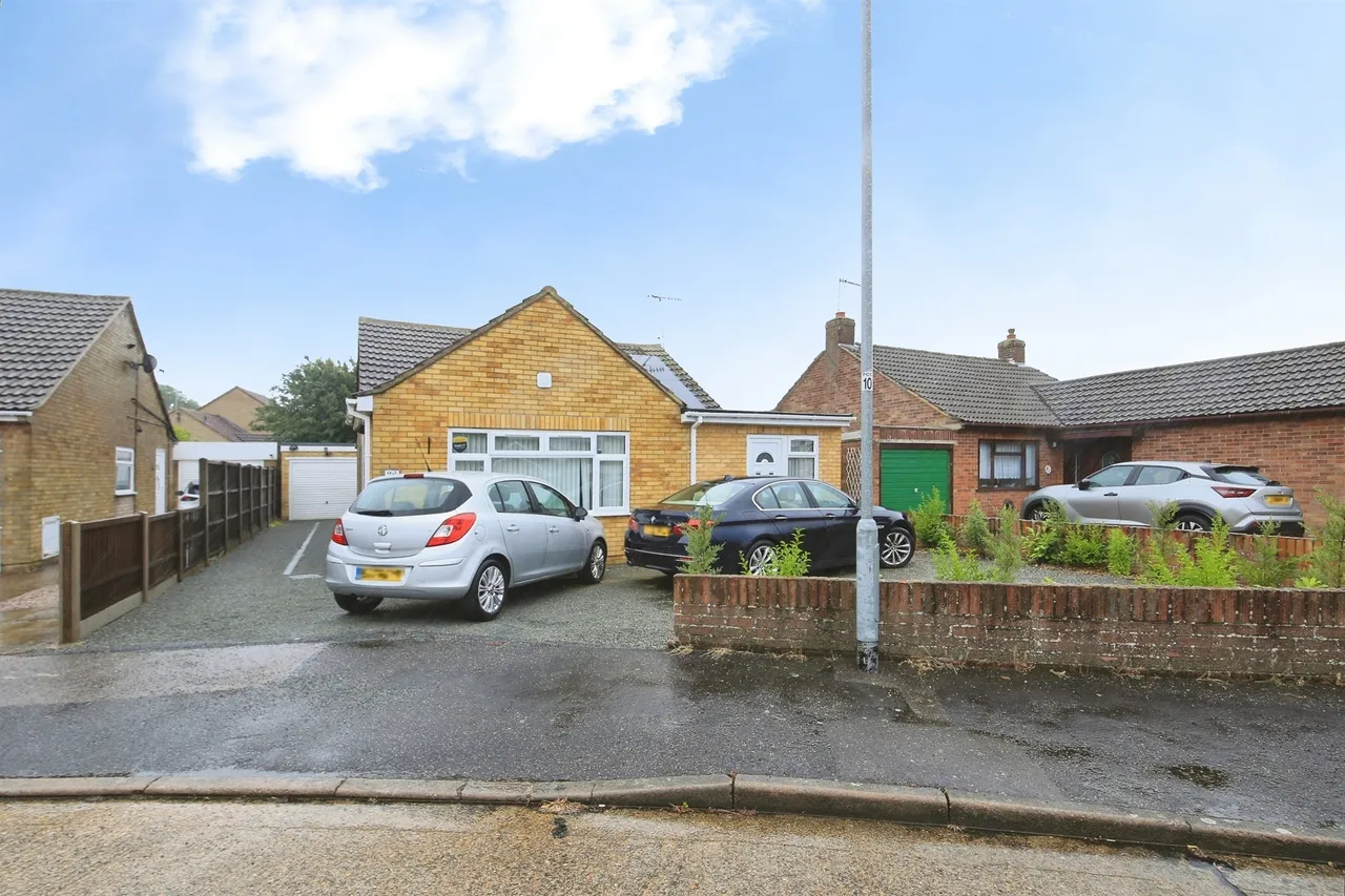 Ellwood Avenue, Peterborough, photo 4