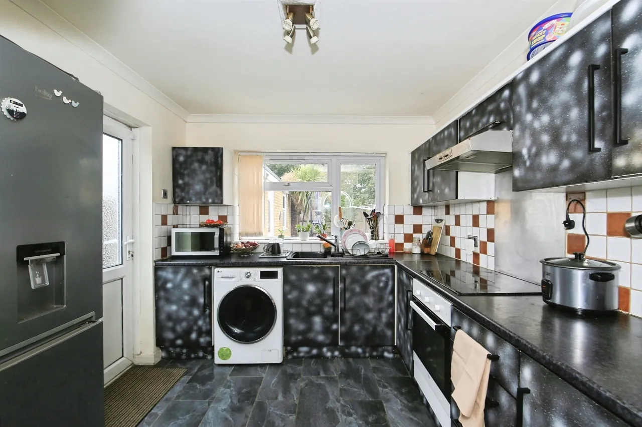 Ellwood Avenue, Peterborough, photo 6