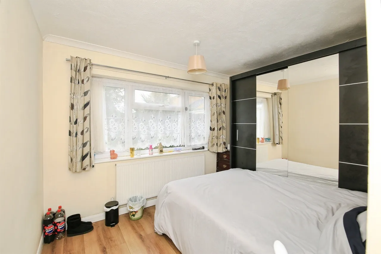 Ellwood Avenue, Peterborough, photo 11