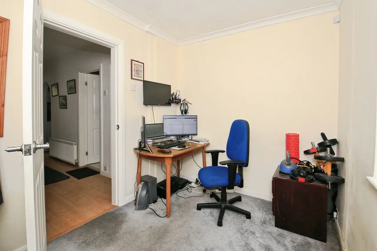 Ellwood Avenue, Peterborough, photo 12
