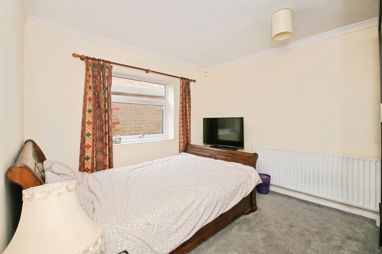Ellwood Avenue, Peterborough, photo 10