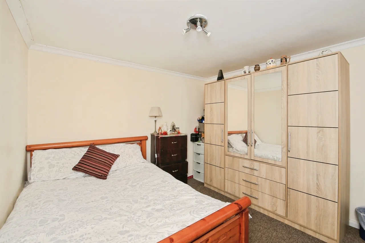 Ellwood Avenue, Peterborough, photo 9