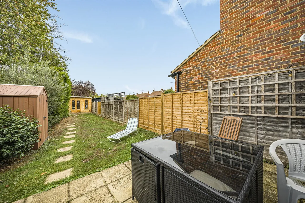 Peel Close, Windsor, SL4, photo 10
